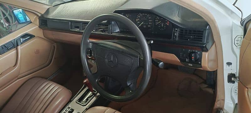 Mercedes E Class 1993 w124 4