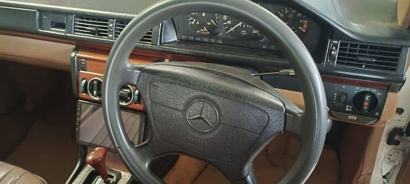 Mercedes E Class 1993 w124 7