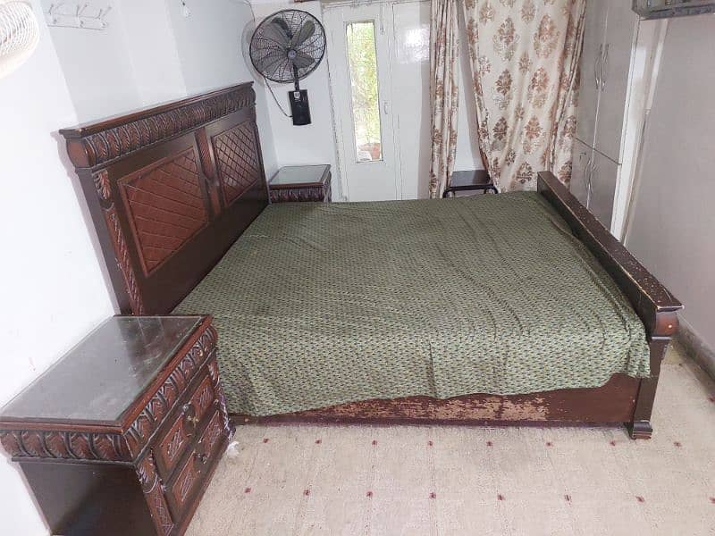 King Size Bed Set For Sale 0