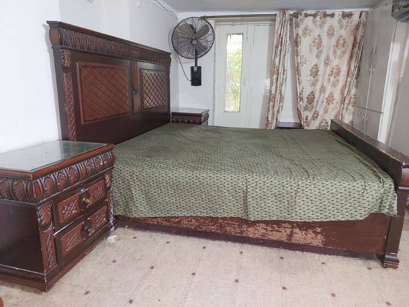 King Size Bed Set For Sale 3