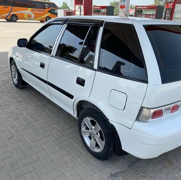 Suzuki Cultus VXR 2015 4