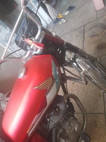 Honda cg125 engine ok condition ap k samne hai 1