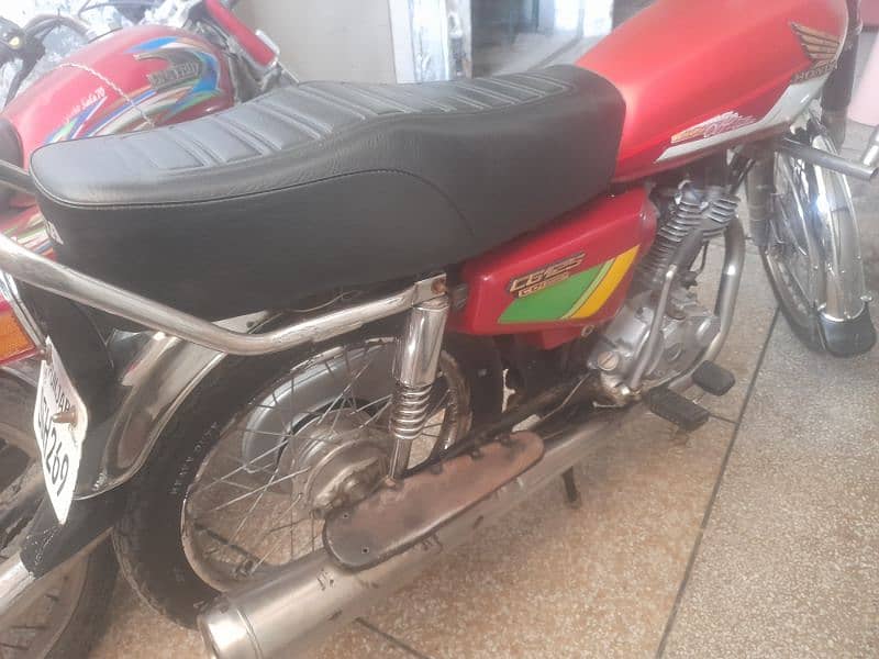 Honda cg125 engine ok condition ap k samne hai 5