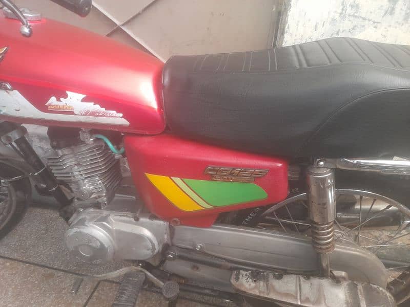 Honda cg125 engine ok condition ap k samne hai 12