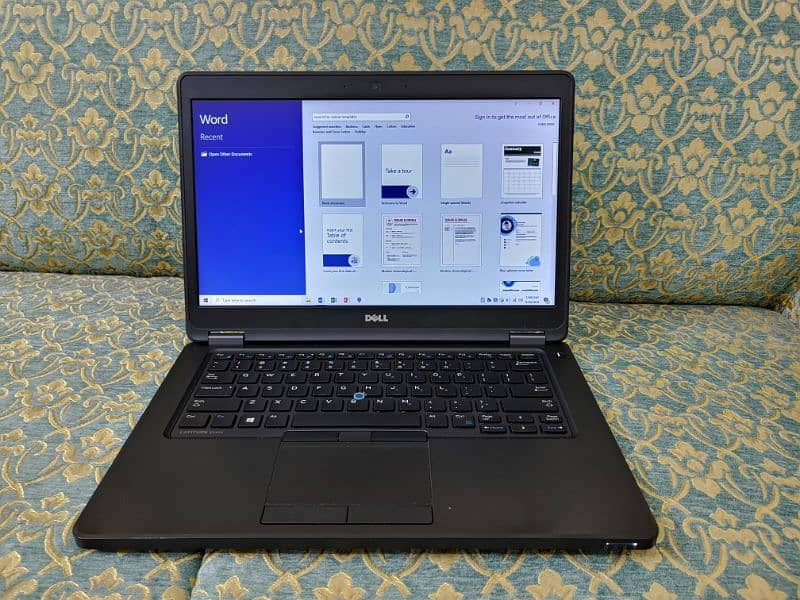 Dell laptop Intel i5 Fifth Generation 8/128 SSD 9