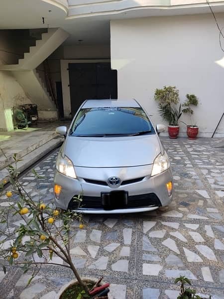 Toyota Prius 2012 3