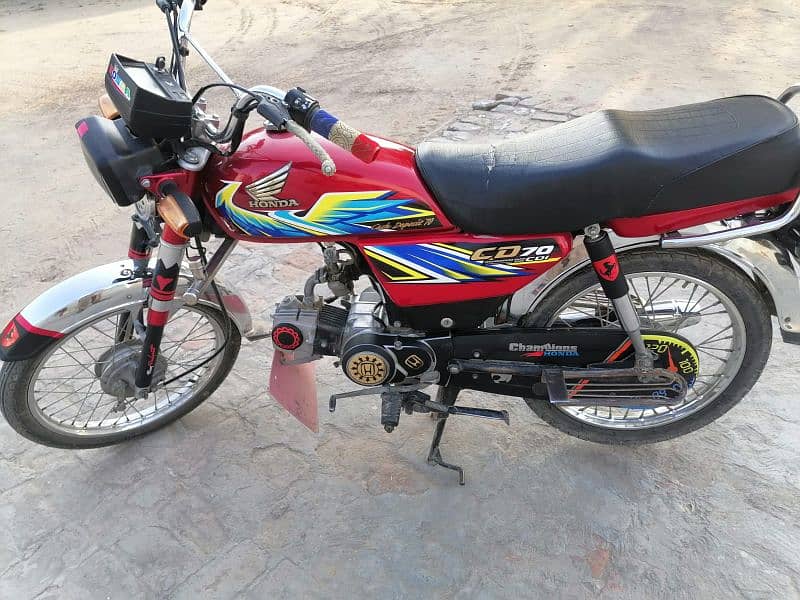 Honda CD 70 2021 4