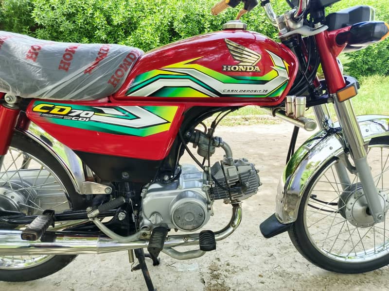 Honda CD 70 2023 3