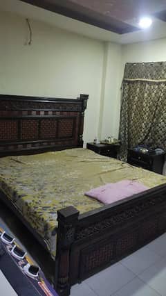 king size bed is up for sale 0