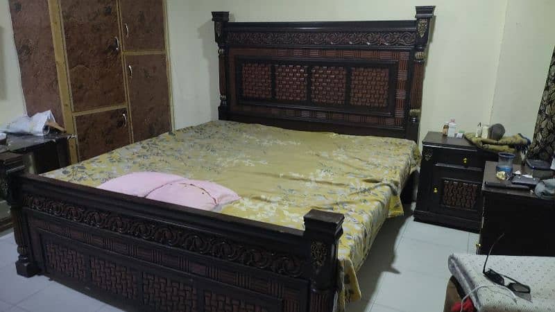 king size bed is up for sale 4