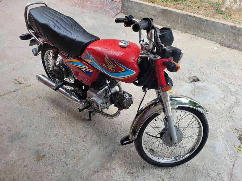 Honda CD 70 2019 3