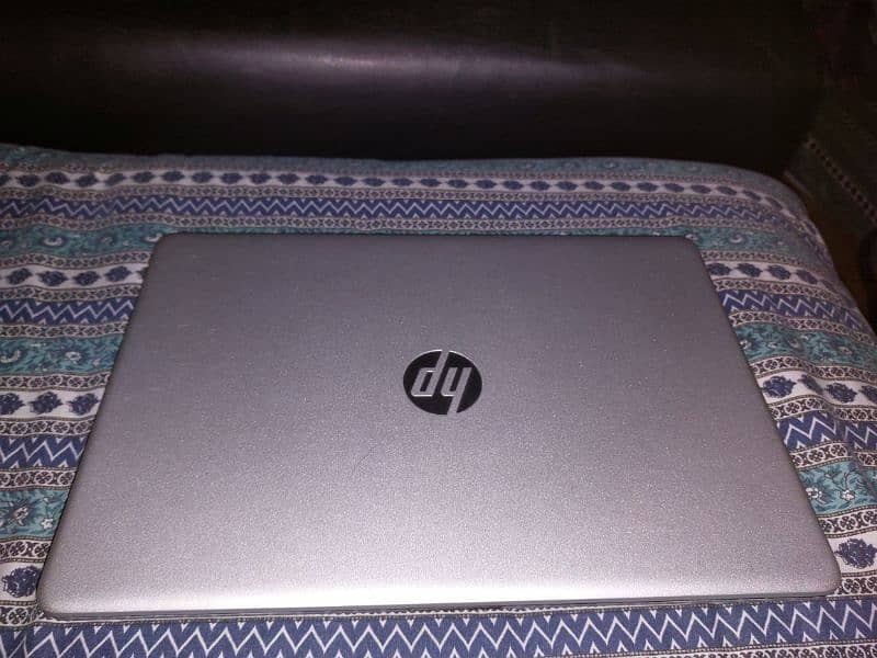 hp laptop 4