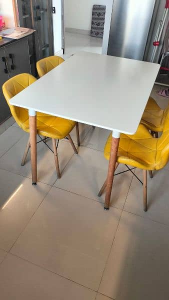 SMART Dinning Table with 4 Chair For Sale 2