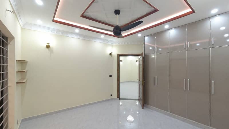 10 Marla Brand New House For Rent In Bahria Town - Overseas B Extension Lahore 6