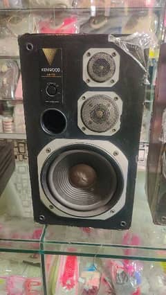 Kenwood japani amplifier and speaker 8 inches set