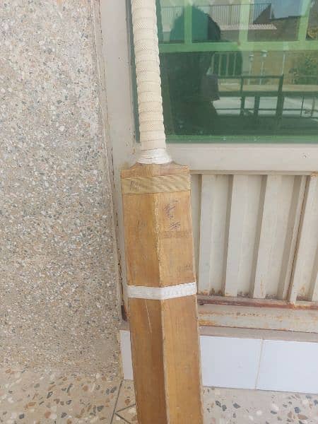 hard ball bat but used good condition 5