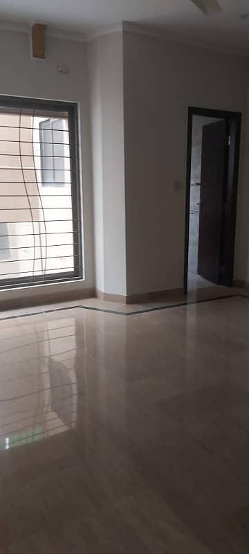 Upper Portion Available For Rent In Bahria Town Lhr 0