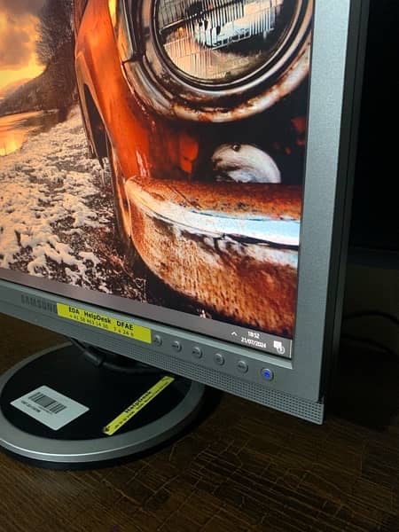 samsung lcd monitor 2