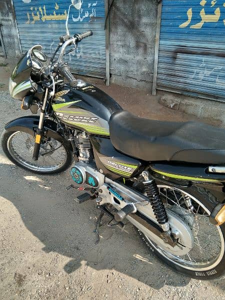 Honda Deluxe CG 125,2016 Punjab Registration 4