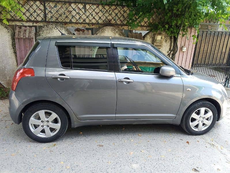 Suzuki Swift 2011 5