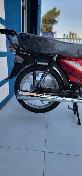 New leader bike 13