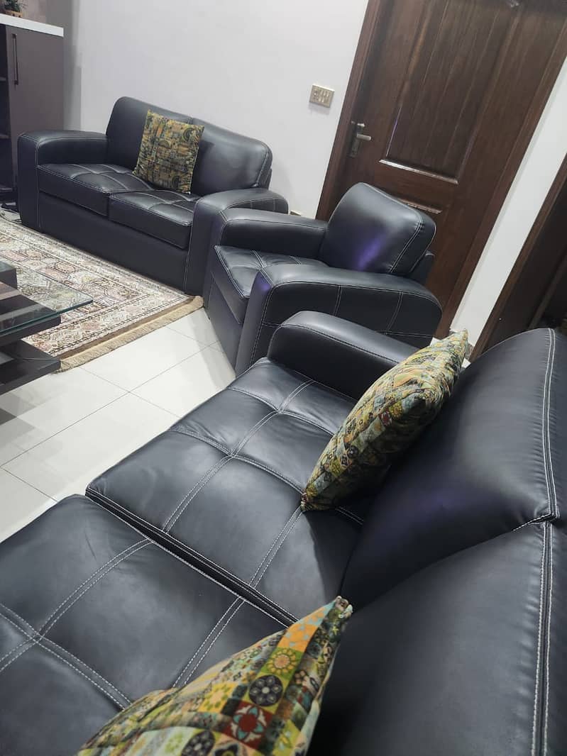 6 seater sofa set - Leatherite poshish 4