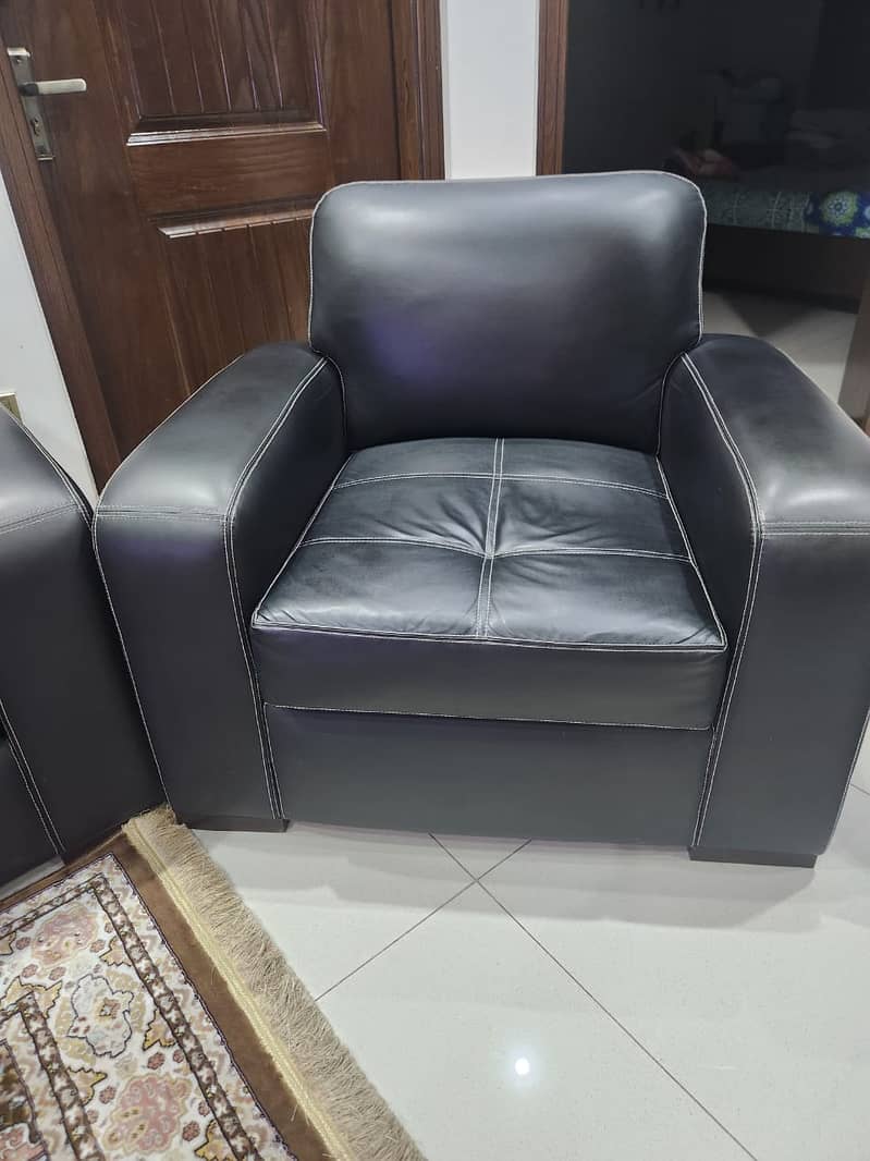 6 seater sofa set - Leatherite poshish 5