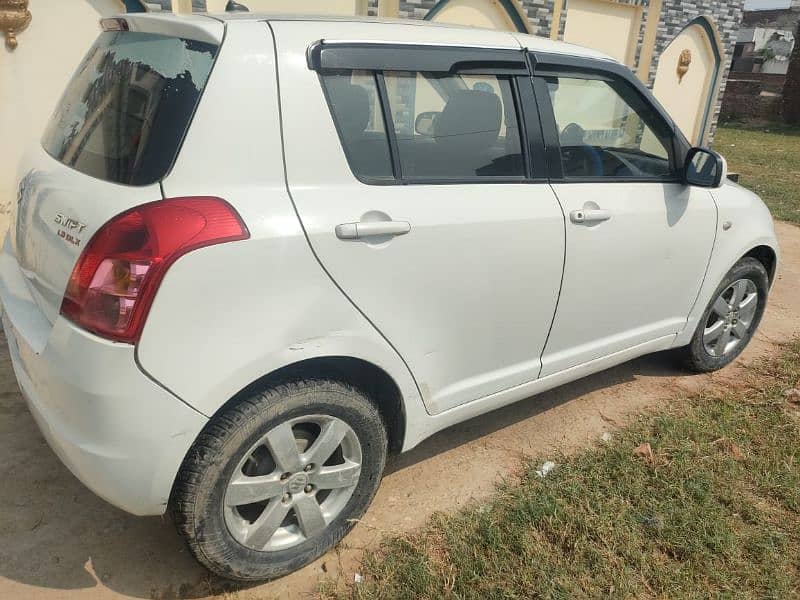 Suzuki Swift 2012 1