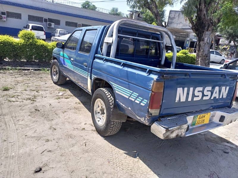 NISSAN PICKUP 1993 model,2200CC,4*2 1