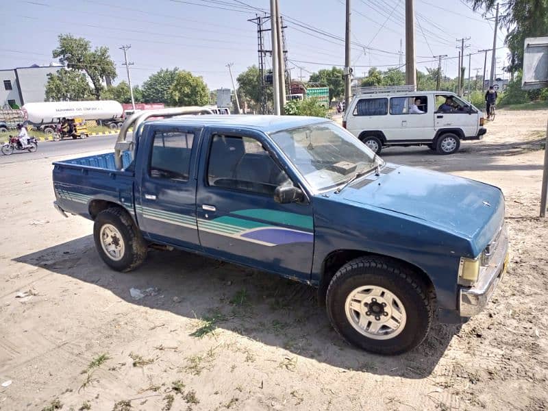 NISSAN PICKUP 1993 model,2200CC,4*2 2