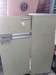 PHILIPS | WHIRLPOOL Old fridge for sale