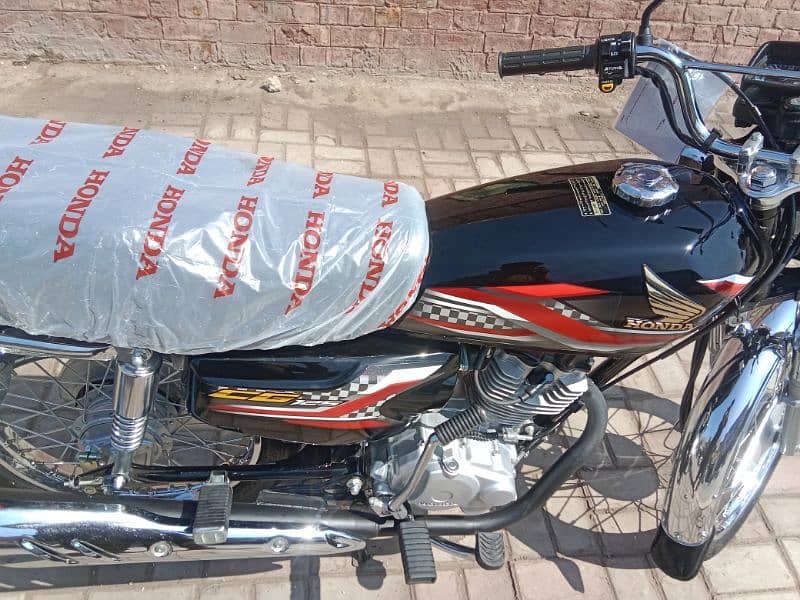 Honda CG 125 open letter only 250 kilometers us 10