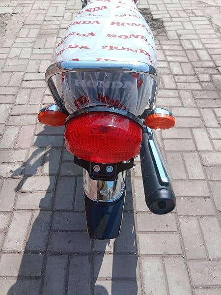 Honda CG 125 open letter only 250 kilometers us 15