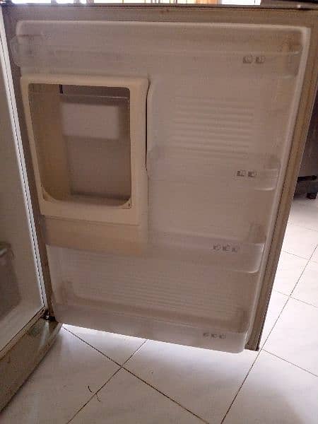 Samsung fridge no frost 32 inch full size fridge for sale 3