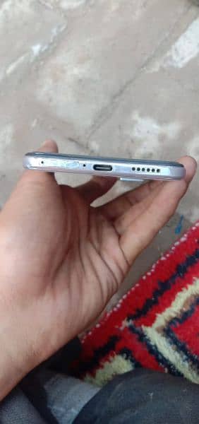 Vivo V21    Memory 8/128    Condition 9/10 3