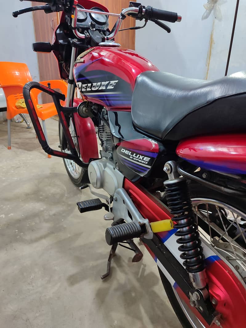 Honda CG 125 2015 6