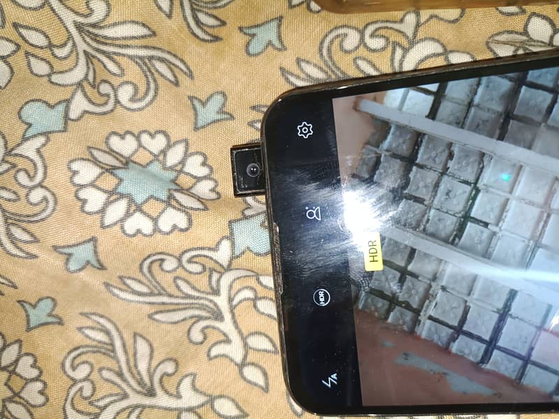 vivo v15 urgent sell 6 /64 my WhatsApp 03017545215 best camera 4