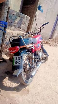 Bike for sale number 03057242283 rabta sirf 2:15 sy 10:00 pm