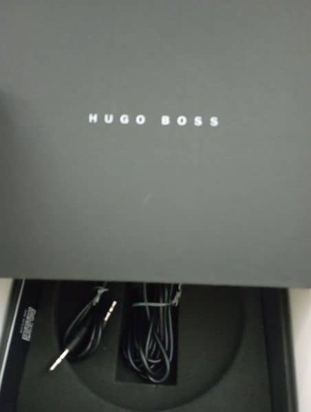 HUGO BOSS bluetooth Speaker 3