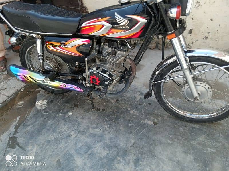 Honda 125 bike for sale. . . 4