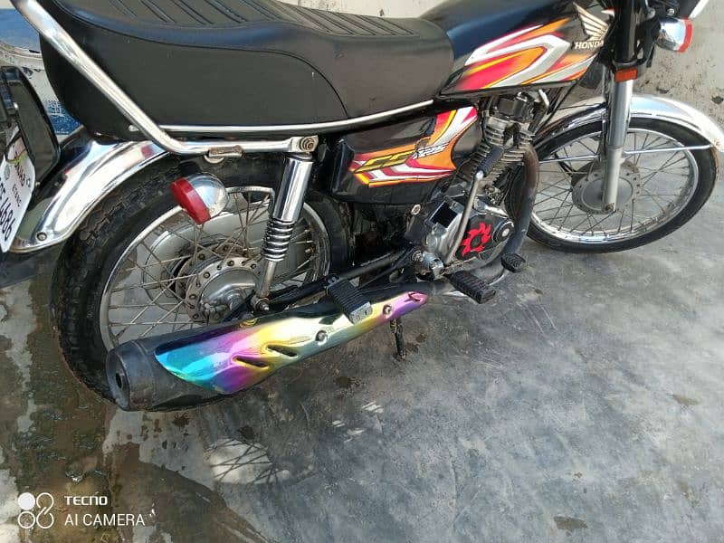 Honda 125 bike for sale. . . 6