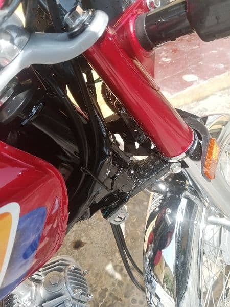 Full new bike Honda 7t 1