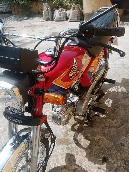 Full new bike Honda 7t 4