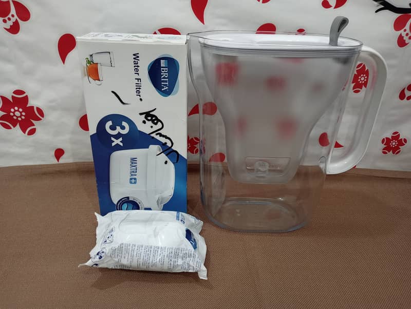 BRITA Style 2.4 L Water Filter Jug and Cartridges in Pakistan 2