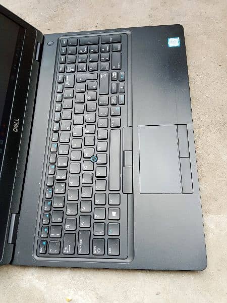 Dell E5570 i5 6th generation RAM DDR4 8gb SSD m2  256gb condition good 6