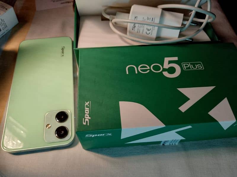 Sparx neo 5 Plus 5