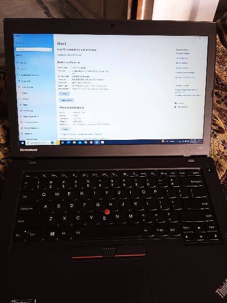 Lenovo Thinkpad i7 5 Generation 8