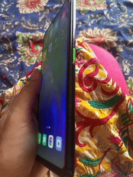 oppo f11 8 gb256 gb lush condition 5