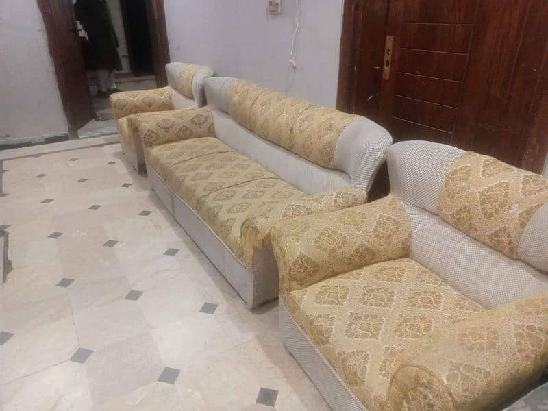 All furniture 5 months used 9/10 condition urgent sale 2