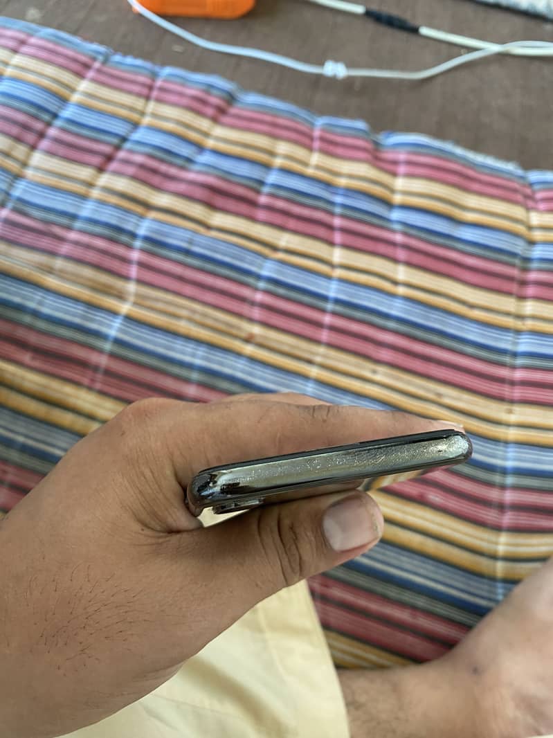 Iphone X 64 gb used 5